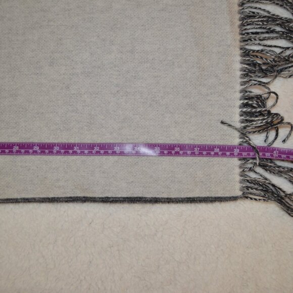 Rag & Bone 100% Merino Wool black & white scarf - Picture 7 of 9